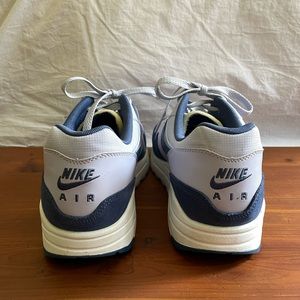 Nike Air Max 1 - Mens US 9.5